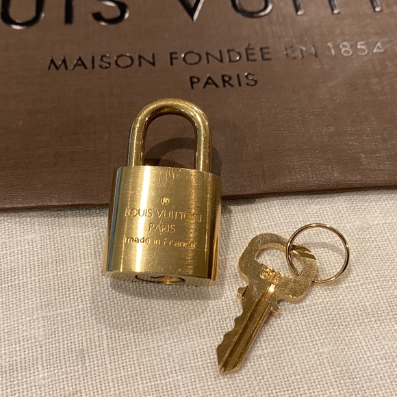 Louis Vuitton Brass Lock and Key - Picture 11 of 15